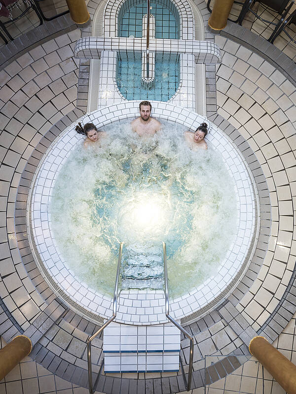Der Whirlpool sorgt für Entspannung bei den Erwachsenen © Gert Perauer