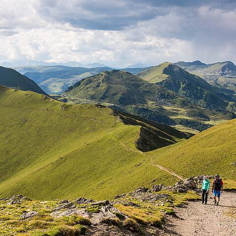 Die Natur beim Wandern genießen © Franz Gerdl