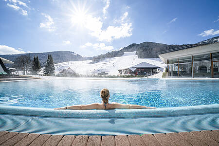 Sonnenskilauf & Therme