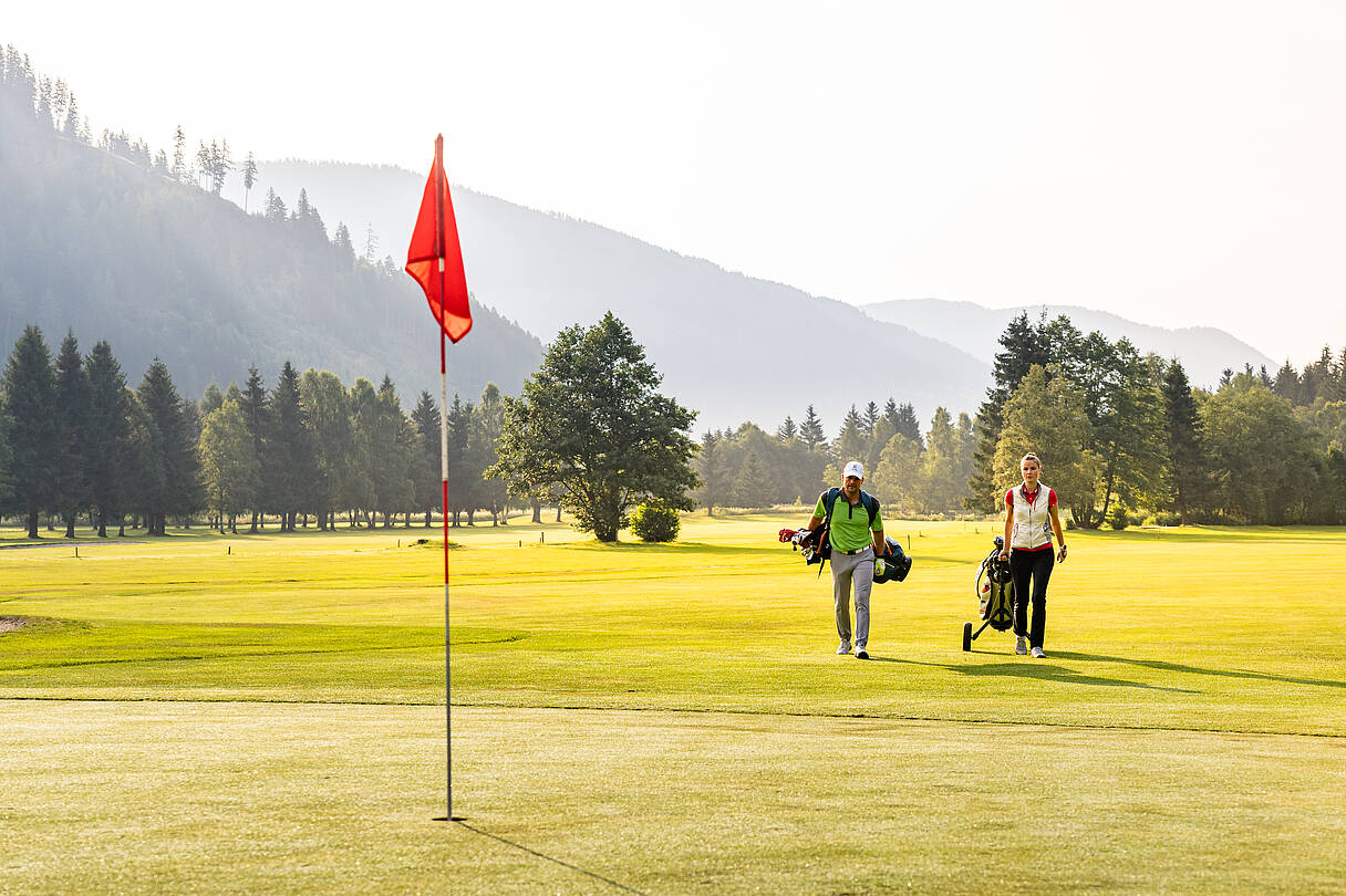 Die schönsten Wiesen zum Golfen in Kärnten © Mathias Prägant