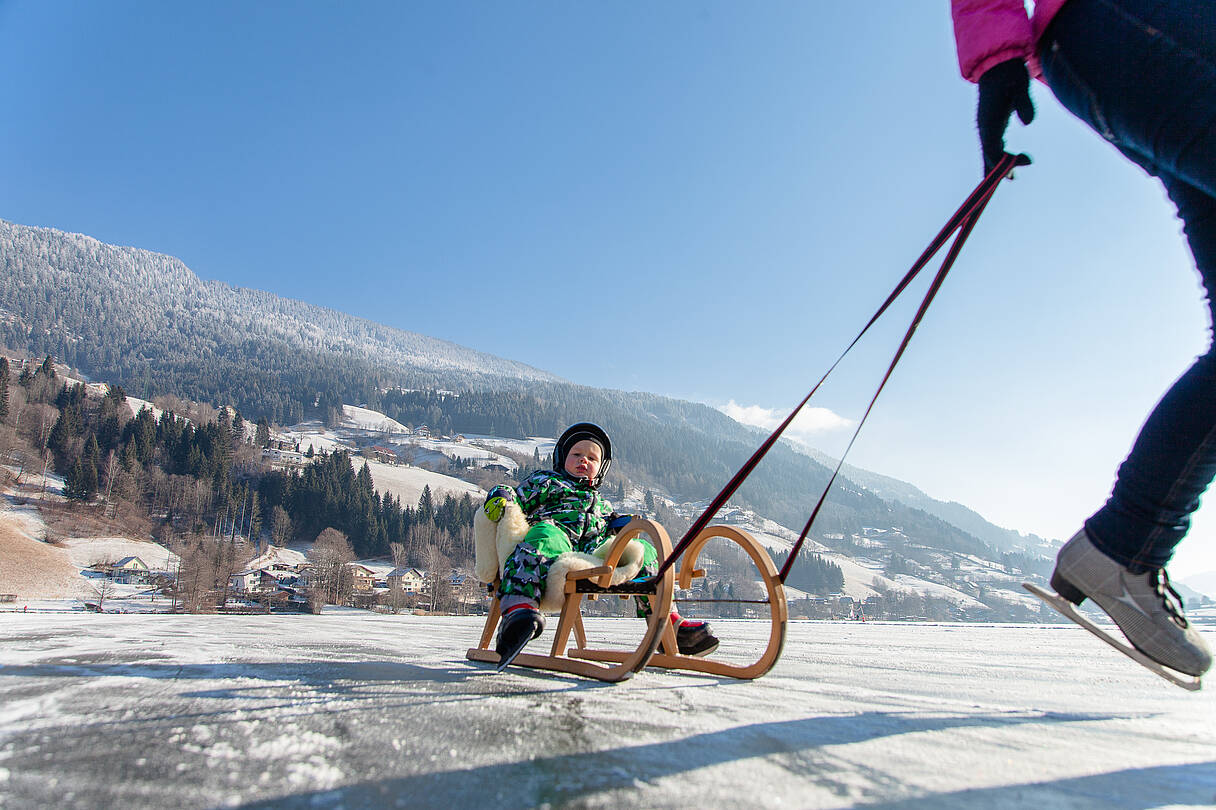 Eislaufen in Kärnten © Mathias Prägant_MBN Tourimus